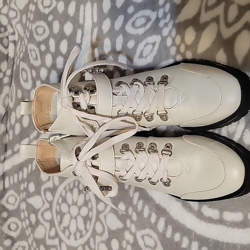 Nanette Lepore cream colored ankel boots.